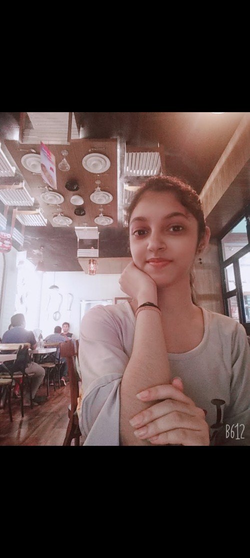 Shagun Verma Business Study,Economics,Accounts home tutor in Varanasi.
